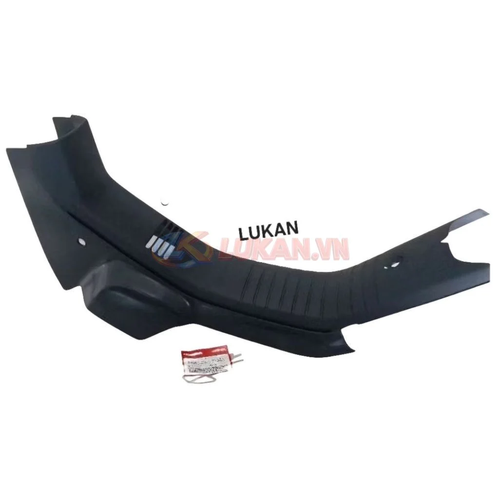 Nhựa đen, yếm lườn giữa ốp sườn baga xe DREAM Lùn zin Honda Thái