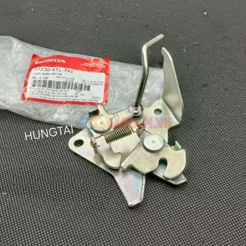 Chốt gài cốp, bướm khóa Yên sau WAVE A, RS, S100, RSX... zin Honda 77230-KTL-741 - Ảnh 2