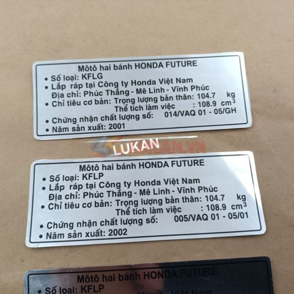Tem thông số năm sản xuất xe FUTURE 1 đời đầu. gắp càng gấp - Ảnh 3