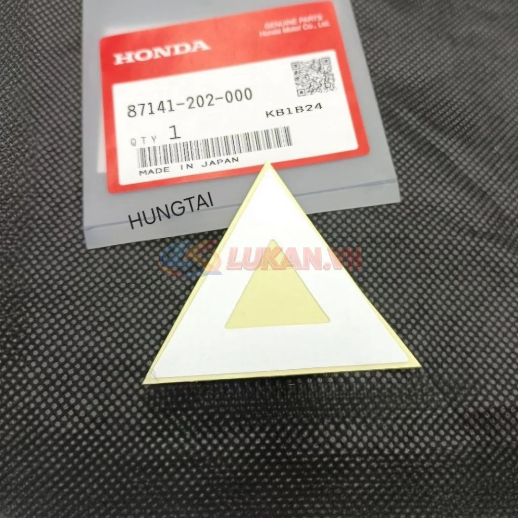 Tem tam giác dán nhựa dè đuôi sau xe máy Honda zin. chắn bùn sau 87141-202-000