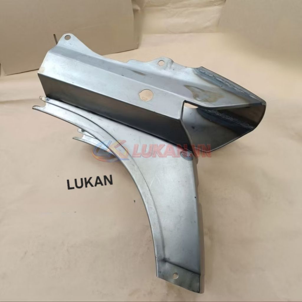 Khung sắt dè đuôi biển số xe DREAM bằng đồng thay thế nhựa
