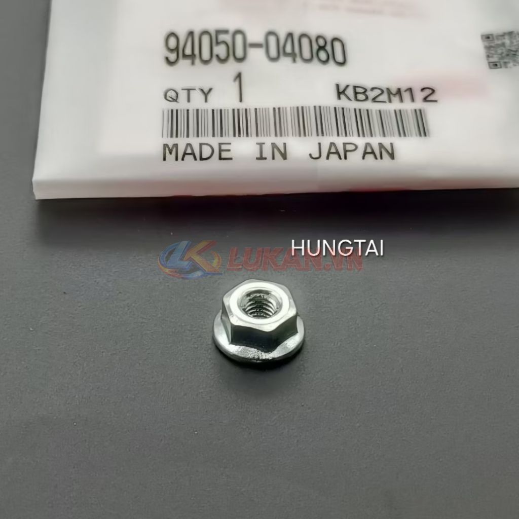 Ốc 4mm, tán dè đuôi, chắn bùn sau xe DREAM zin Honda Japan 94050-04080