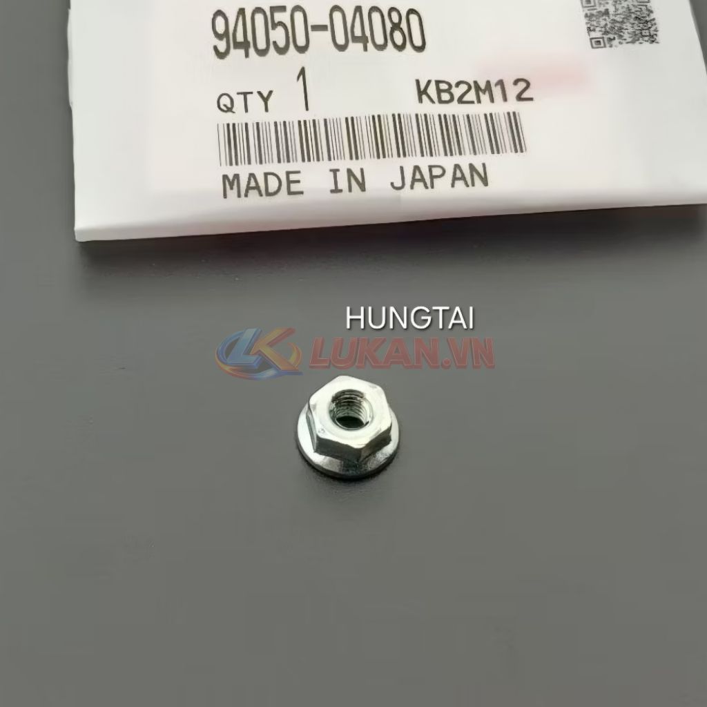 Ốc 4mm, tán dè đuôi, chắn bùn sau xe DREAM zin Honda Japan 94050-04080 - Ảnh 4